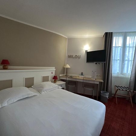 Logis Hotel Restaurant Le Monarque Blois Exterior foto